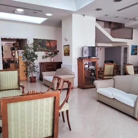 Pace Ξενοδοχείο